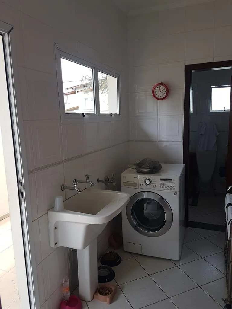 Imagem Casa à venda 3 Quartos, 3 Suites, 4 Vagas, 650M², Socorro, Pindamonhangaba - SP | COLONIAL VILLAGE