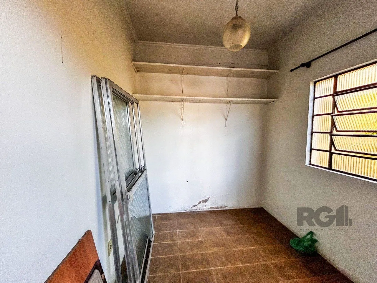 Imagem Casa de 3 Quartos, 1 suíte, garagem fechada, churrasqueira, na Cavalhada Poa/RS