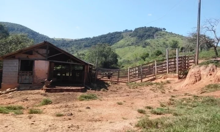 Imagem Linda Área para Loteamento em Piracaia 20 alqueires