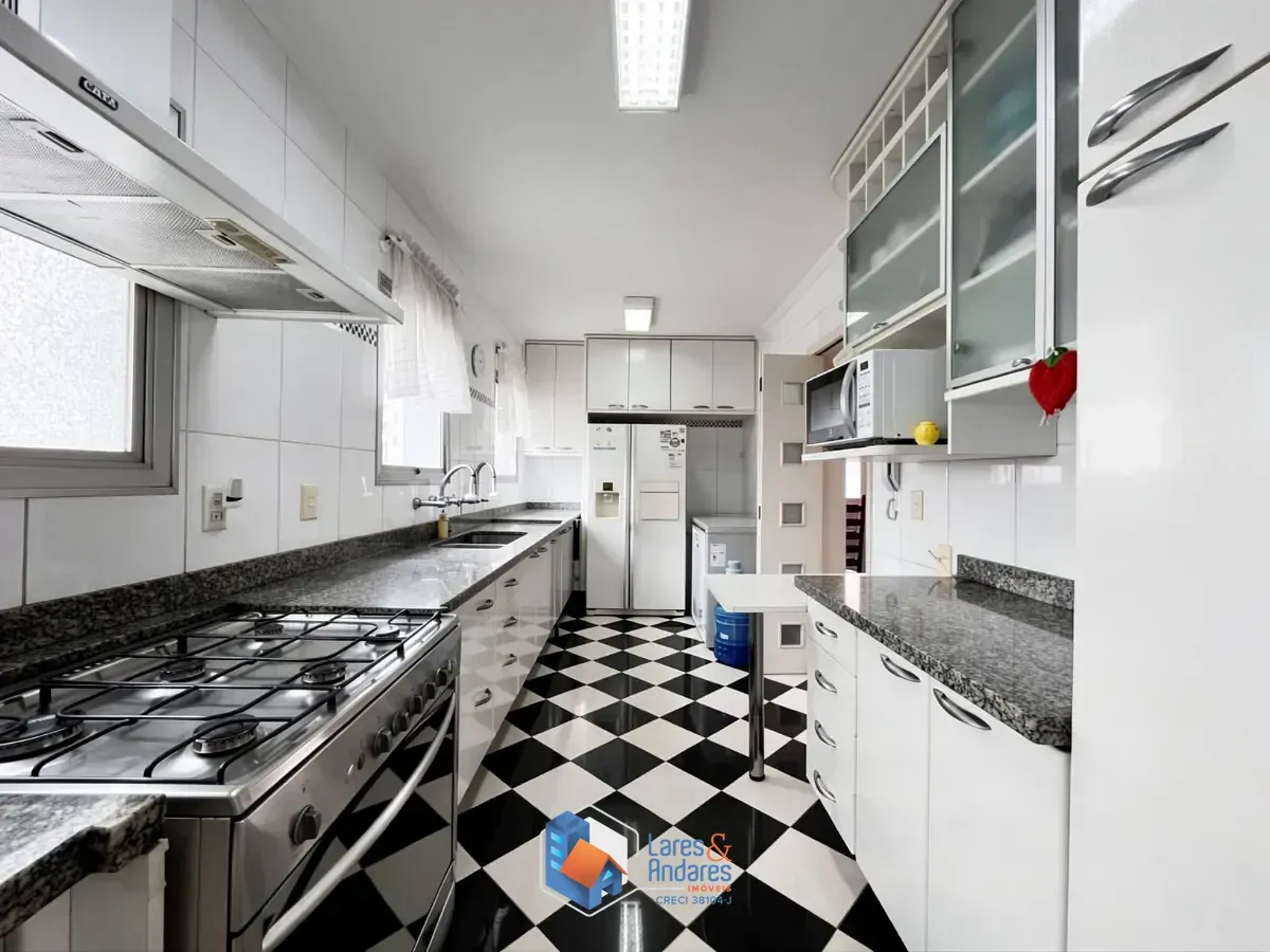 Imagem Apartamento para venda em Aclimação com 3 quartos, sendo 3 suítes, 198m²