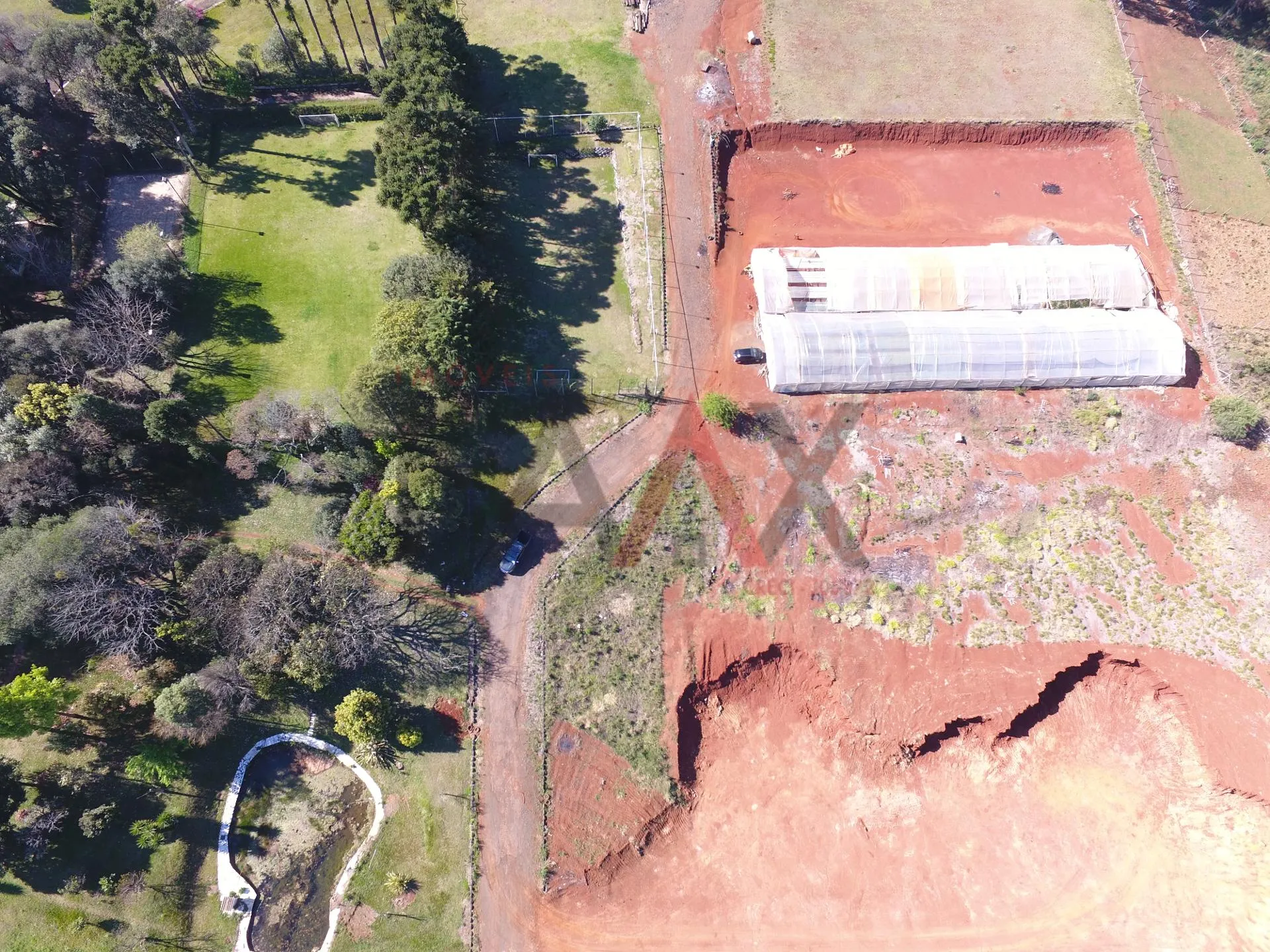 Imagem Terreno Comercial na entrada do Bairru das Cerejeiras