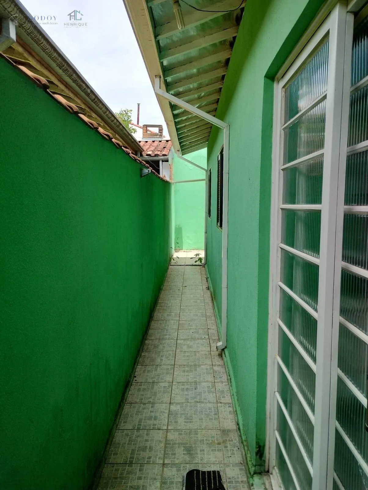 Imagem Casa Jardim Santa Luzia - Casa com Suíte e 2 Vagas Cobertas