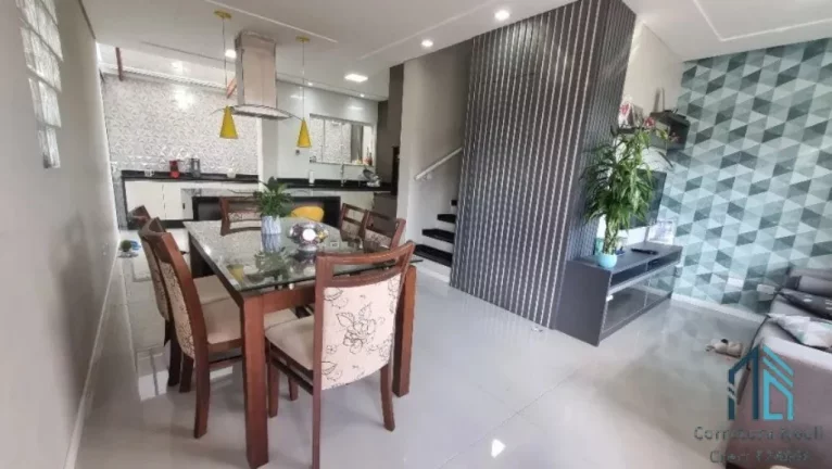 Imagem Sobrado em condomínio 03 quartos c/suíte, terraço, espaço nos fundos, no Uberaba em Curitiba PR