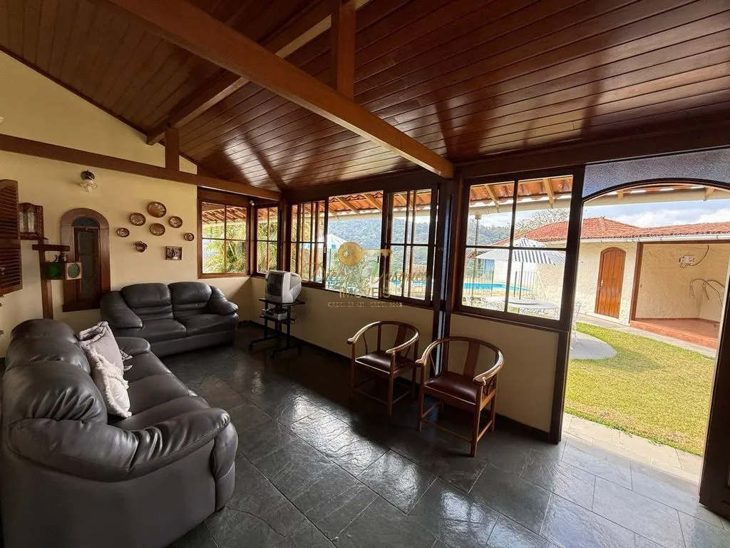 Imagem Casa para Venda em Teresópolis / RJ no bairro Pimenteiras
