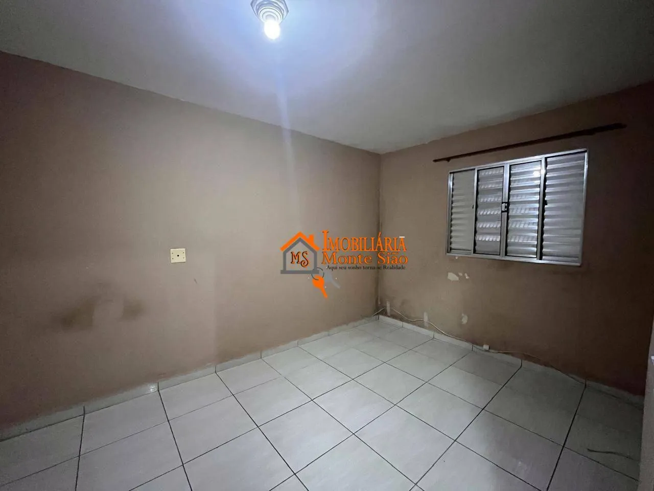 Imagem Casa com 3 dormitórios à venda, 200 m² por R$ 298.000,00 - Cidade Tupinambá - Guarulhos/SP