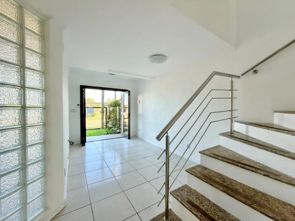 Imagem Casa 2 Dormitórios - Bairro Araçá