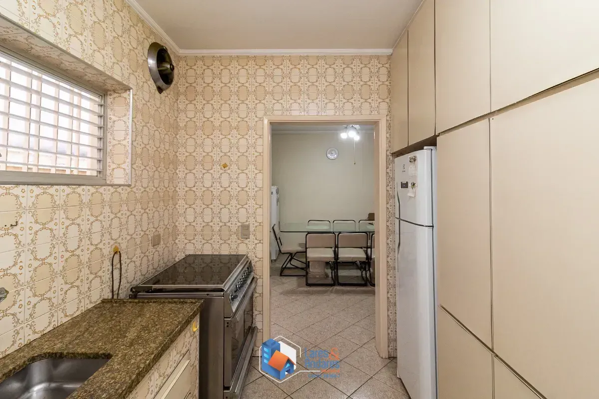 Imagem Casa para venda em Parque São Domingos com 3 quartos, sendo 1 suíte, 246m²