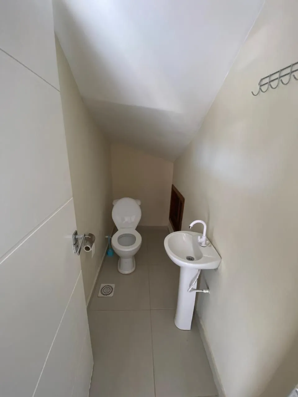 Imagem Casa de 3 Pavimentos no Bairro Aberta dos Morros