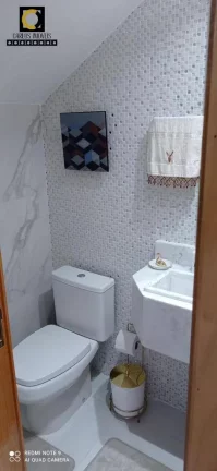 Imagem Maravilhosa casa sobreposta na ponta da praia à venda