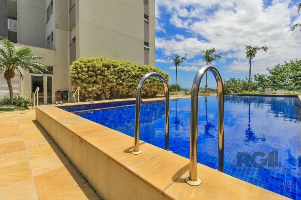 Imagem Apartamento com 3 suítes e 161m² à venda em Petrópolis, Porto Alegre.