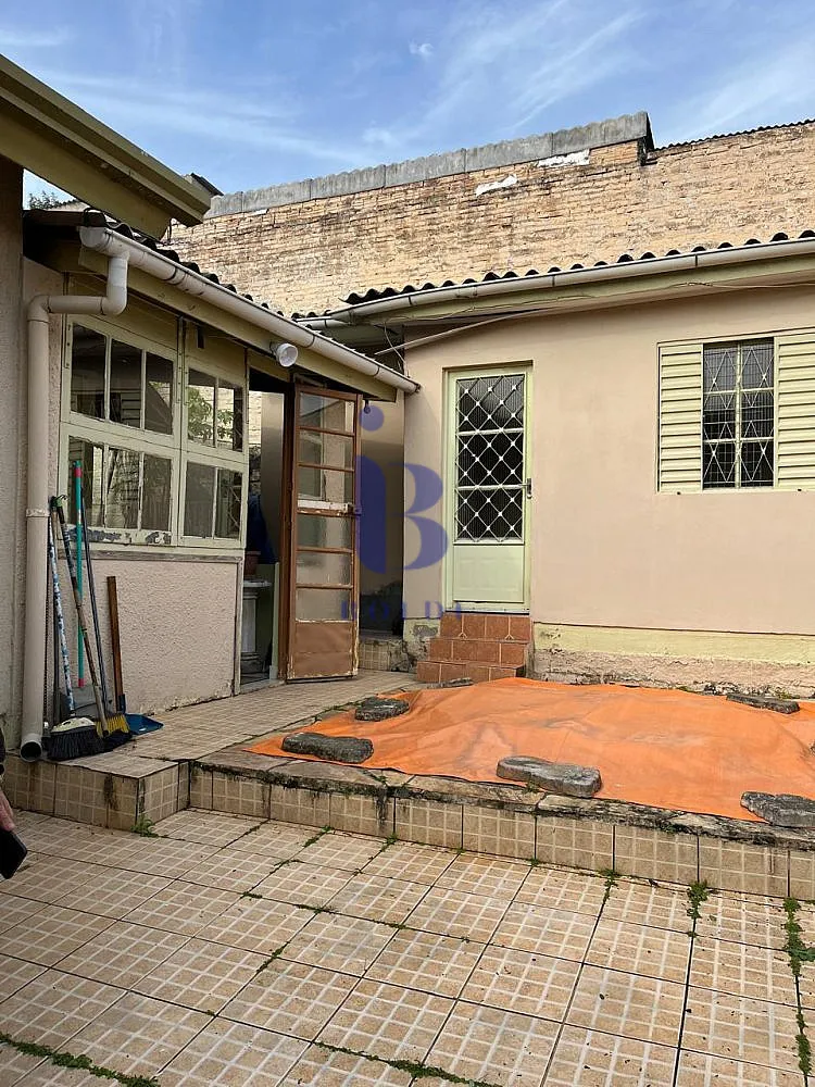 Imagem Casa a Venda no bairro Medianeira - Porto Alegre, RS