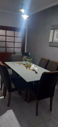 Imagem Casa com 2 dormitórios à venda, 104 m² por R$ 350.000,00 - Jardim Guanabara II - Rio Claro/SP