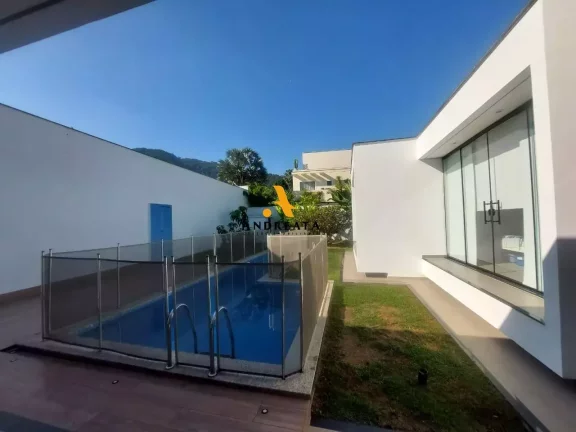 Imagem ESTRADA DA BARRA DA TIJUCA - Reserva do ITANHANGA - Linda Casa Linear
