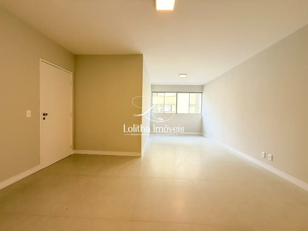 Imagem APARTAMENTO COM 3 DORMITÓRIOS À VENDA NO CENTRO DE FLORIANÓPOLIS/SC