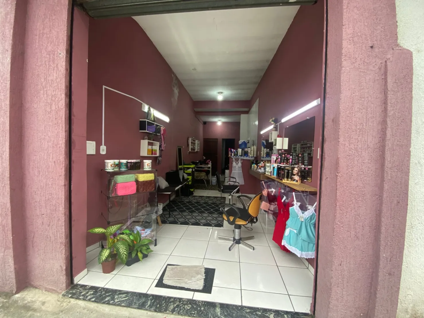 Imagem Comercial à venda 3 Quartos, 1 Suite, 2 Vagas, 200M², Ponte Alta, Aparecida - SP
