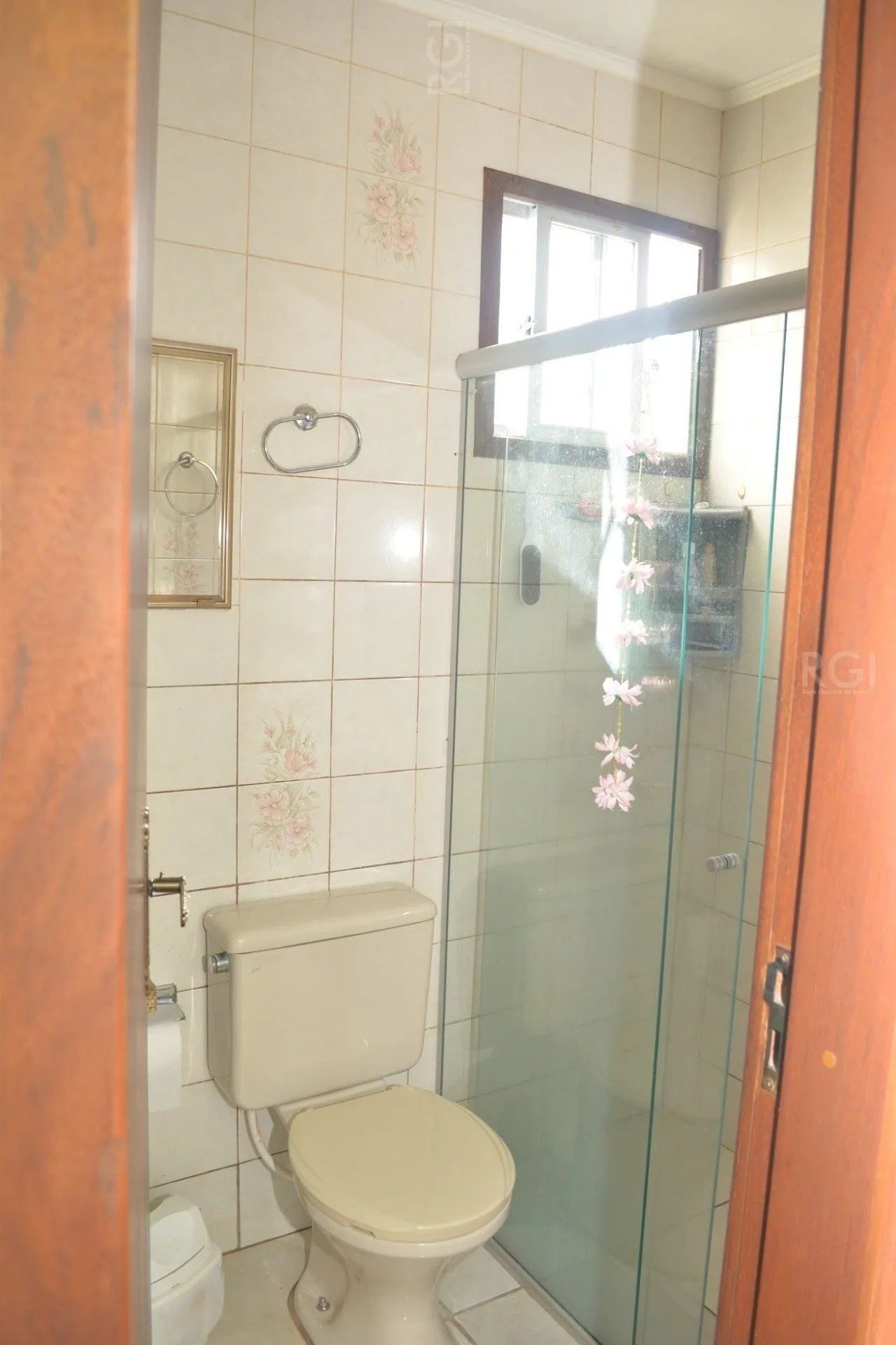 Imagem Sobrado para Venda - 168m², 4 dormitórios, 6 vagas - Jardim Sabará