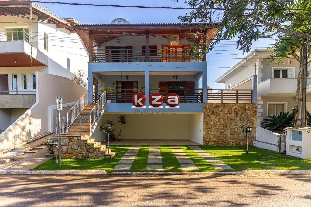 Imagem Casa de Luxo com 5 Quartos e 6 Vagas no Villaggio Capríccio, Louveira-SP: Venda ou Locação!