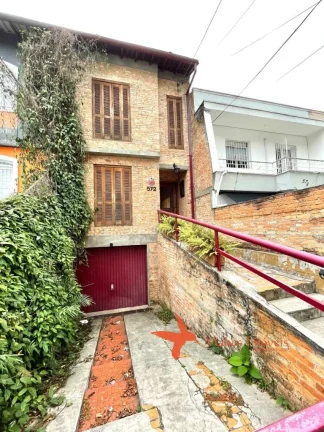 Imagem Casa para locação em Pinheiros, São Paulo-SP: 5 quartos, 5 salas, 2 banheiros, 2 vagas de garagem, 190m² de área.