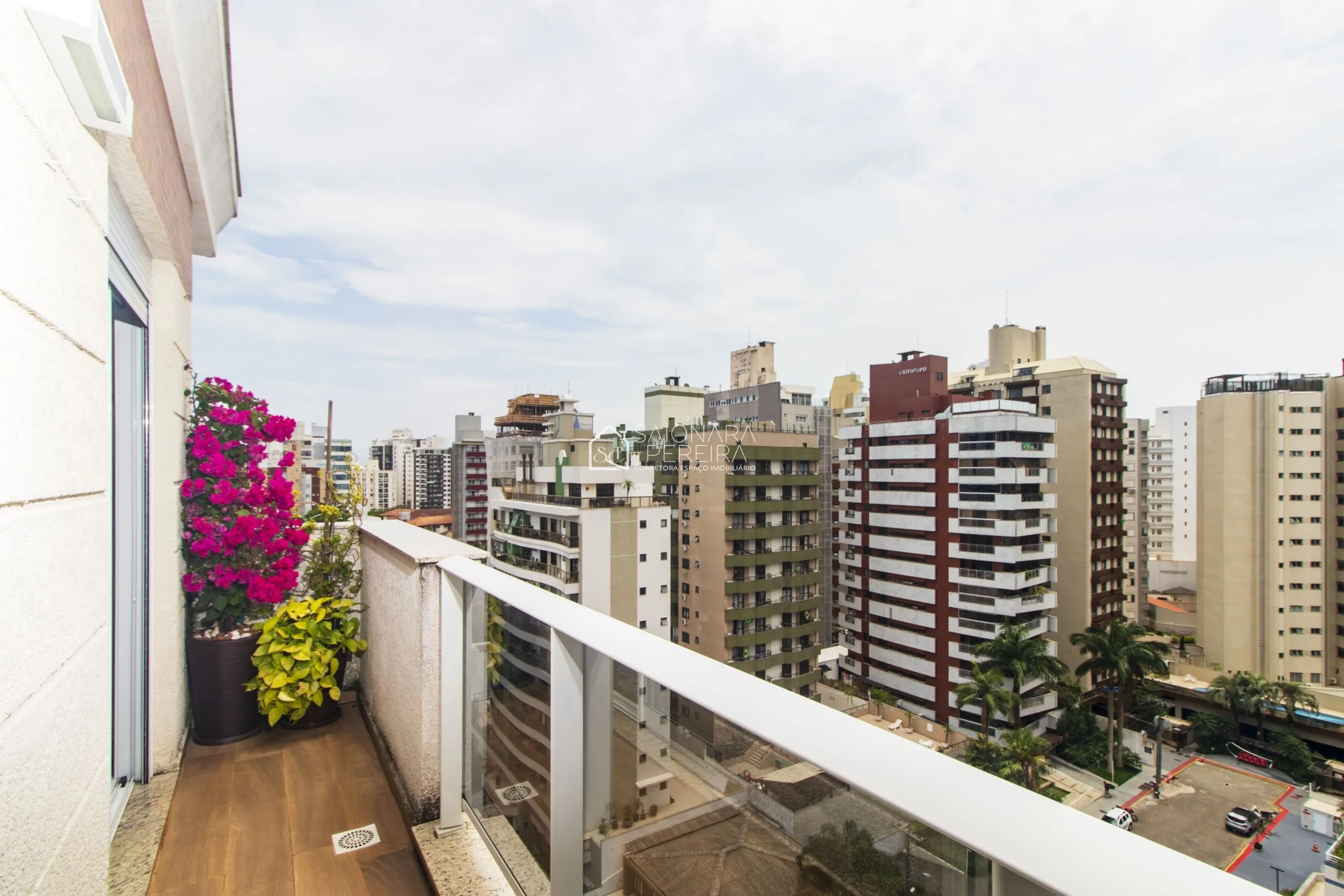 Imagem Cobertura Duplex - Mobiliado - Centro de Florianópolis
