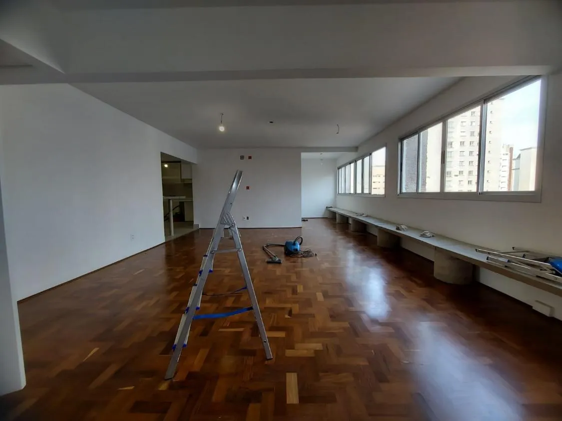 Imagem REFORMADO E ACONCHEGANTE: Lindo apartamento de cara nova no bairro mais nobre de Campinas.