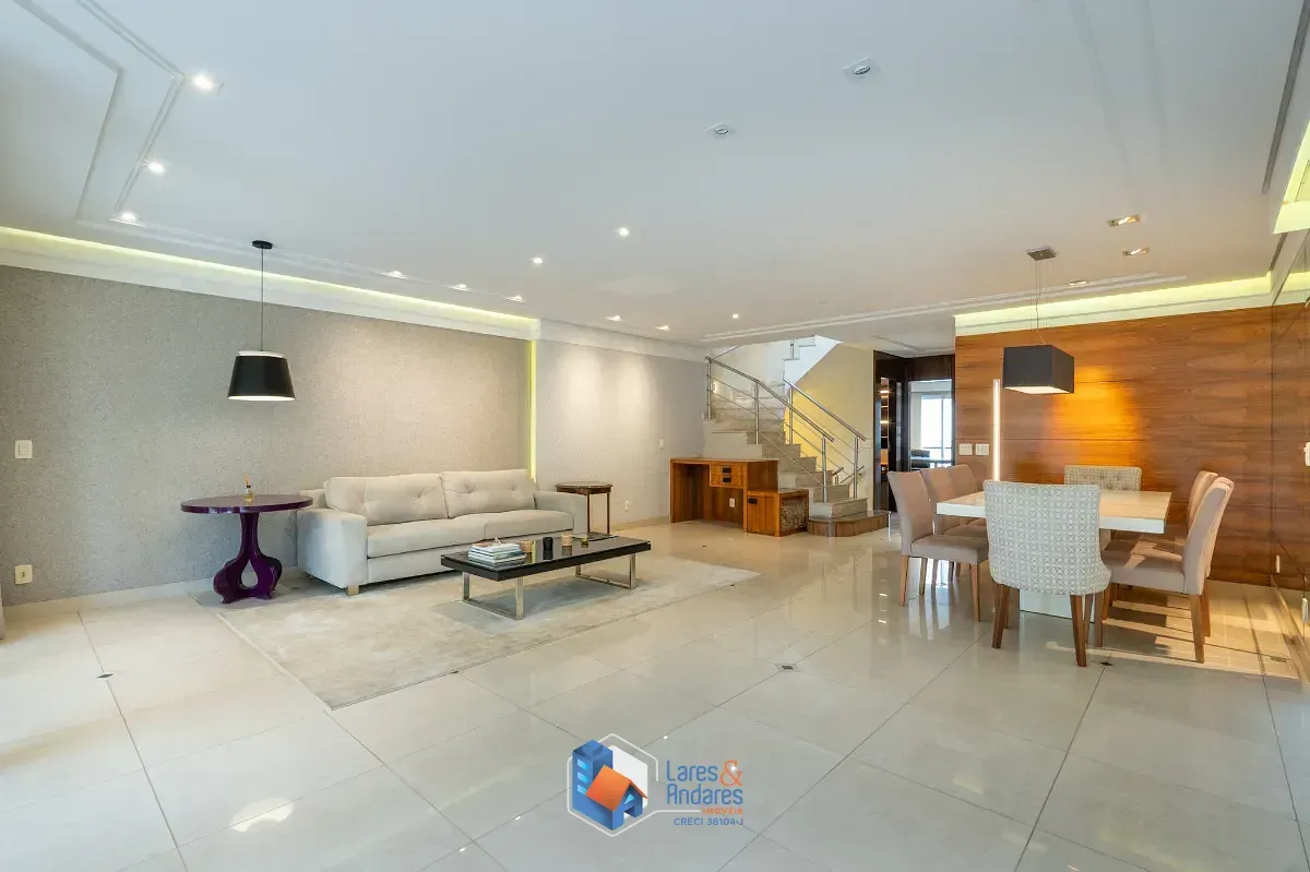 Imagem Casa no condomínio América para venda com 4 quartos, sendo 4 suítes, 383m²