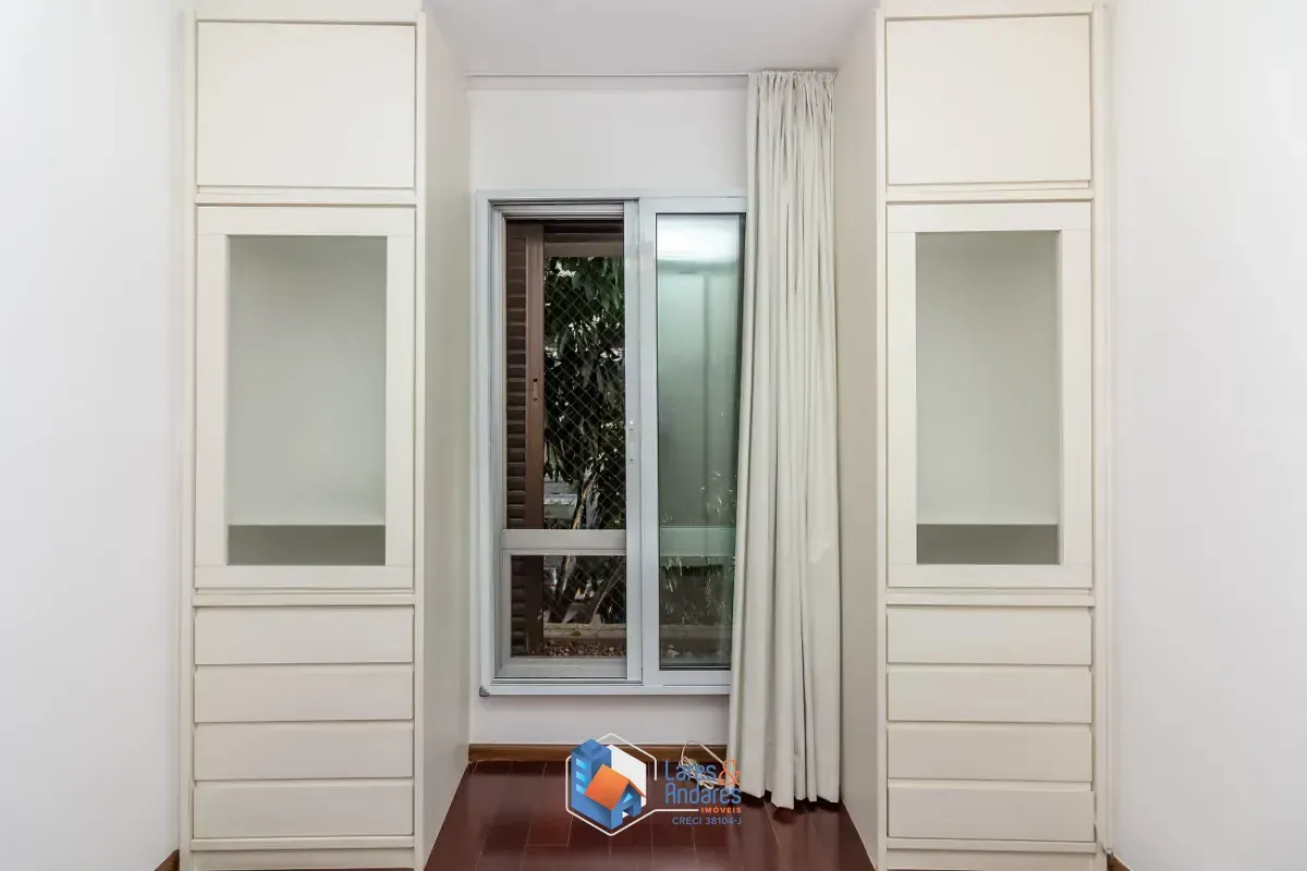 Imagem Apartamento para venda em Moema com 3 quartos, sendo 1 suíte, 99m²