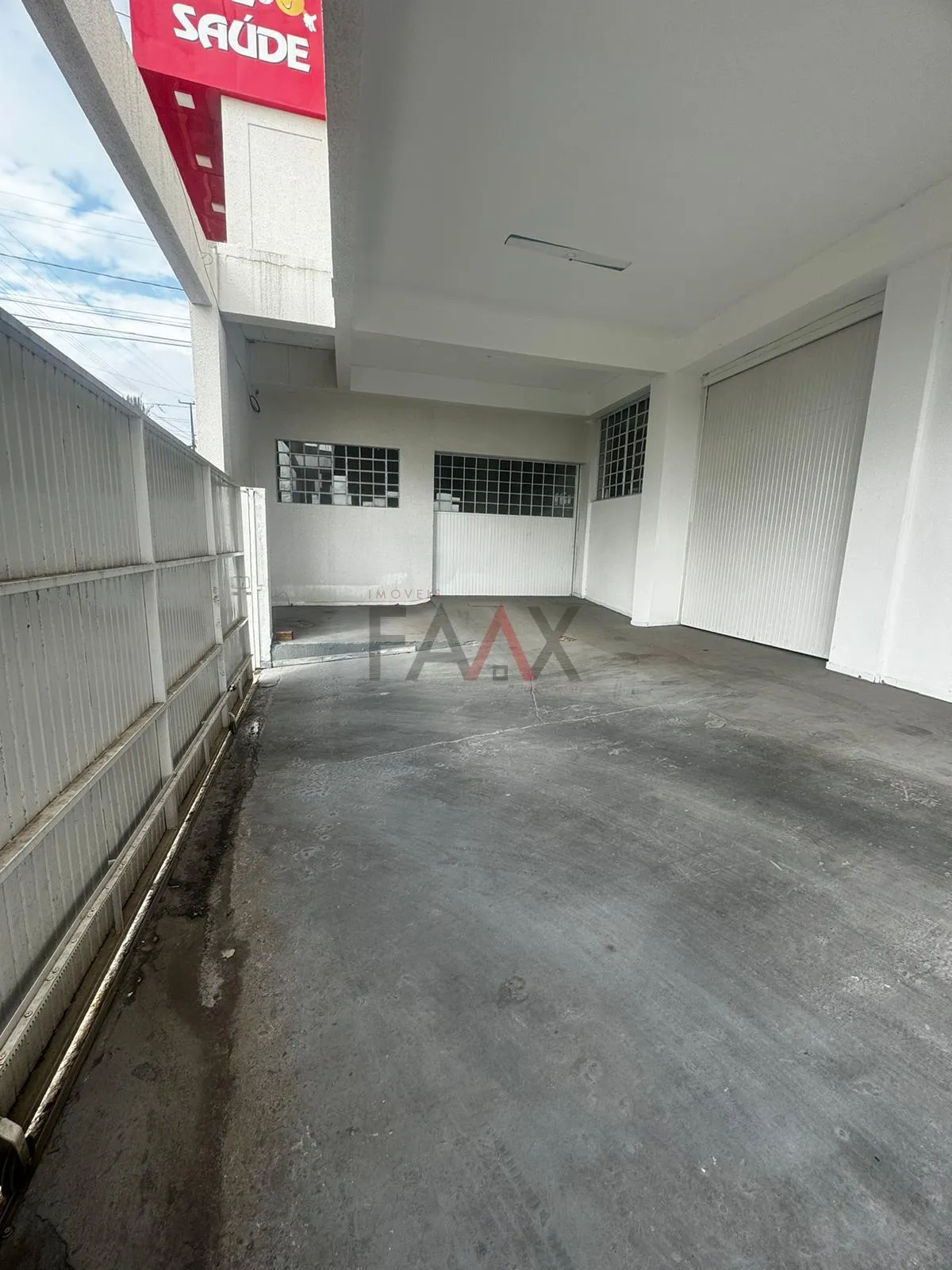 Imagem Sala Comercial de Esquina para locação no centro GUARAPUAVA - PR