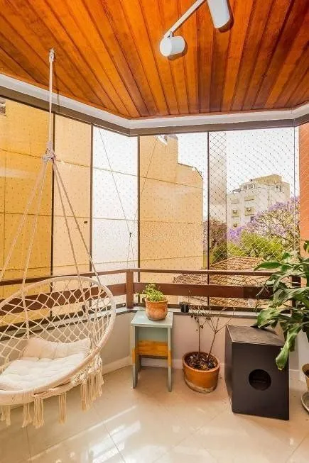 Imagem Apartamento 67m² - 2 dormitórios, 1 vaga no bairro Cidade Baixa