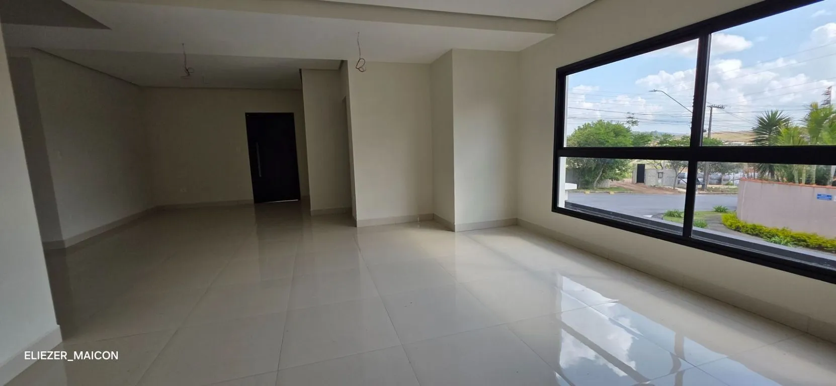 Imagem Casa a venda com 3 quartos no bairro Jardim Acacias em Poços de Caldas - MG