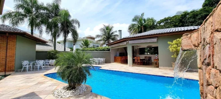 Foto do imóvel Casa à venda Riviera módulo 5 com dois lotes e excelente localização.