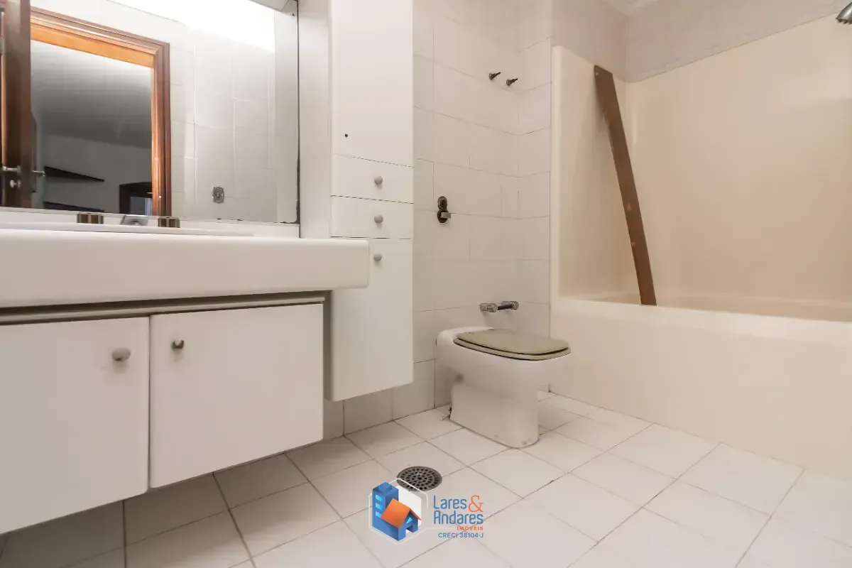 Imagem Sobrado para venda em Jardim Franca com 4 quartos, sendo 4 suítes, 450m²
