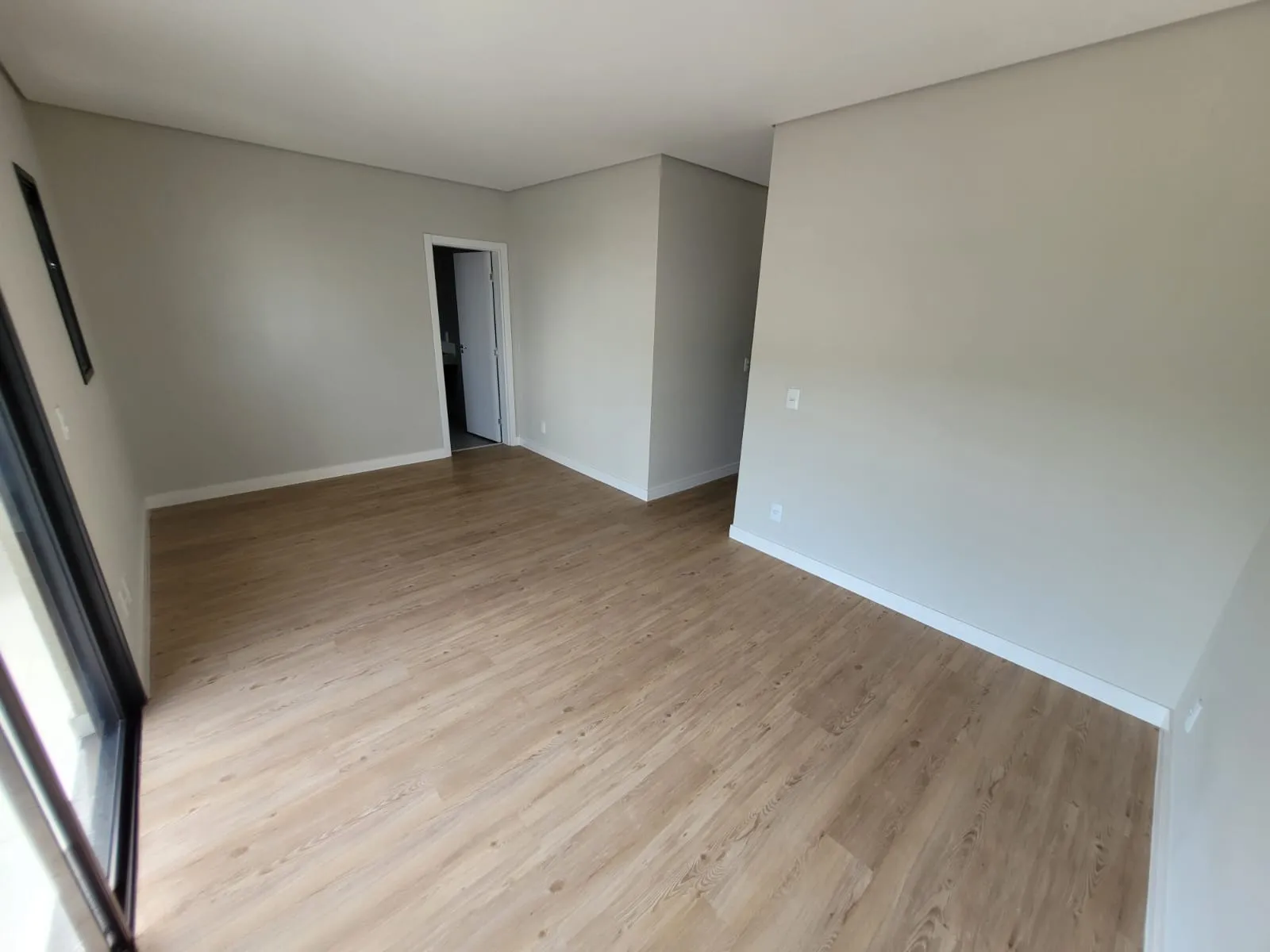Imagem Condomínio Residencial Sunlake SPA - Casa Assobradada com 3 Suítes e Escritório