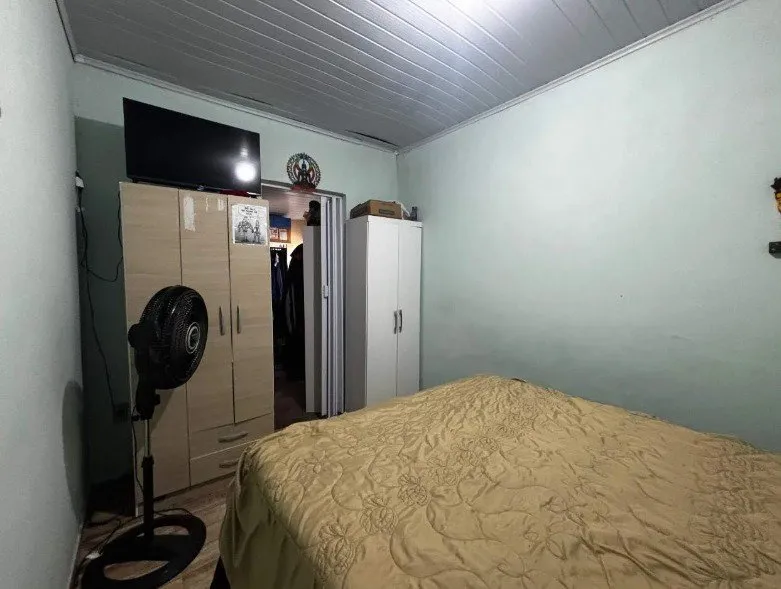 Imagem Casa com quintal a venda em Viamão bairro Krahe