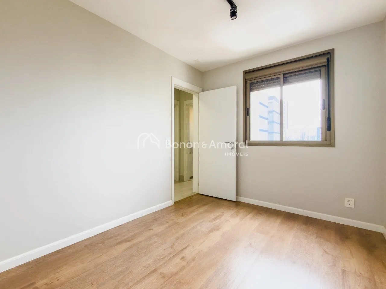 Imagem Apartamento 3 dormitórios, novo, andar alto - Guanabara Campinas S.P.