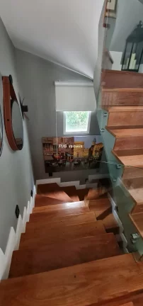 Imagem Casa em condomínio no Morumbi, São Paulo-SP: 4 quartos, 3 salas, 6 banheiros, 4 vagas e 340m² de área. Agende sua visita agora!