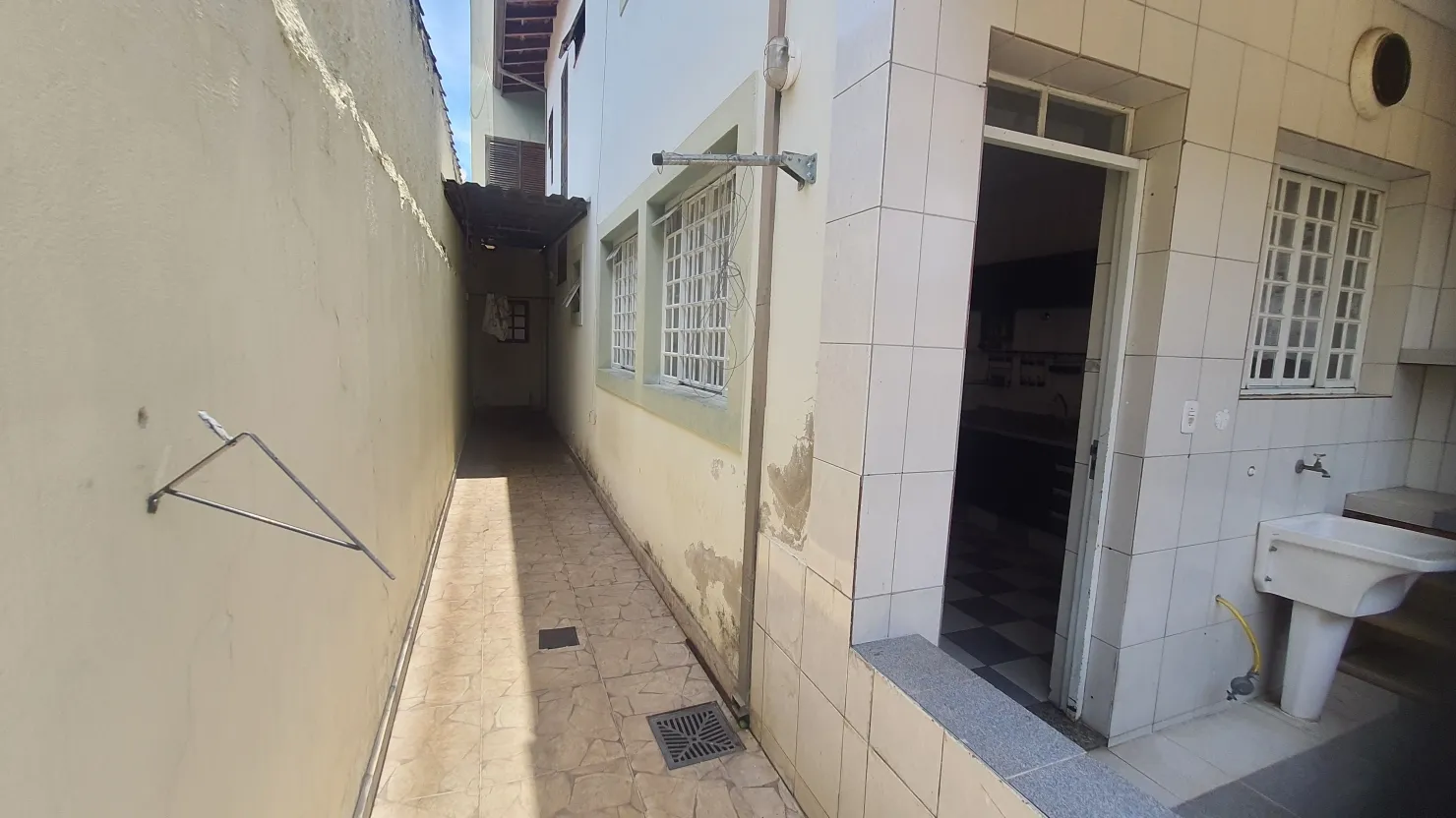 Imagem Sobrado para venda, Loteamento Santana próximo da Vila Militar, Pindamonhangaba, SP