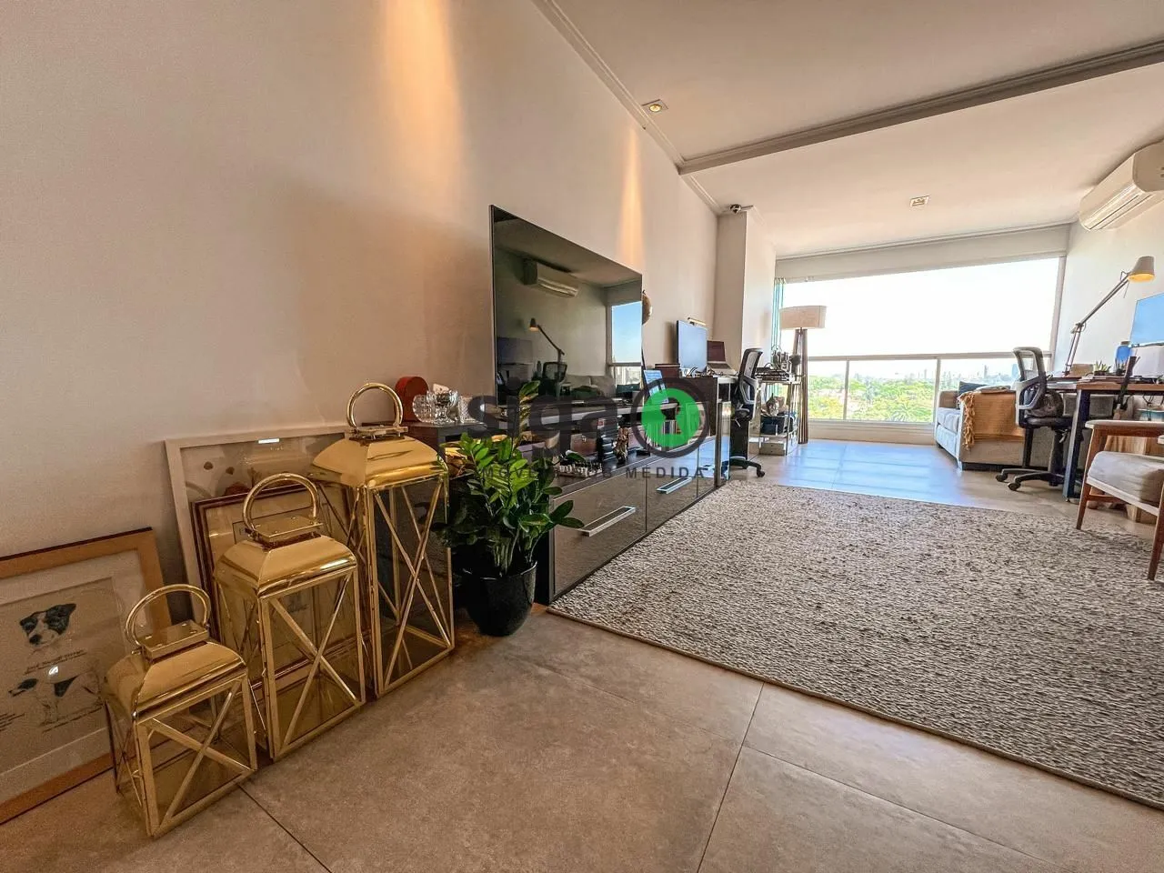 Imagem APARTAMENTO 72m² À VENDA | 1 SUÍTE COM CLOSET | REFORMADO E MOBILIADO | 2 VAGAS |