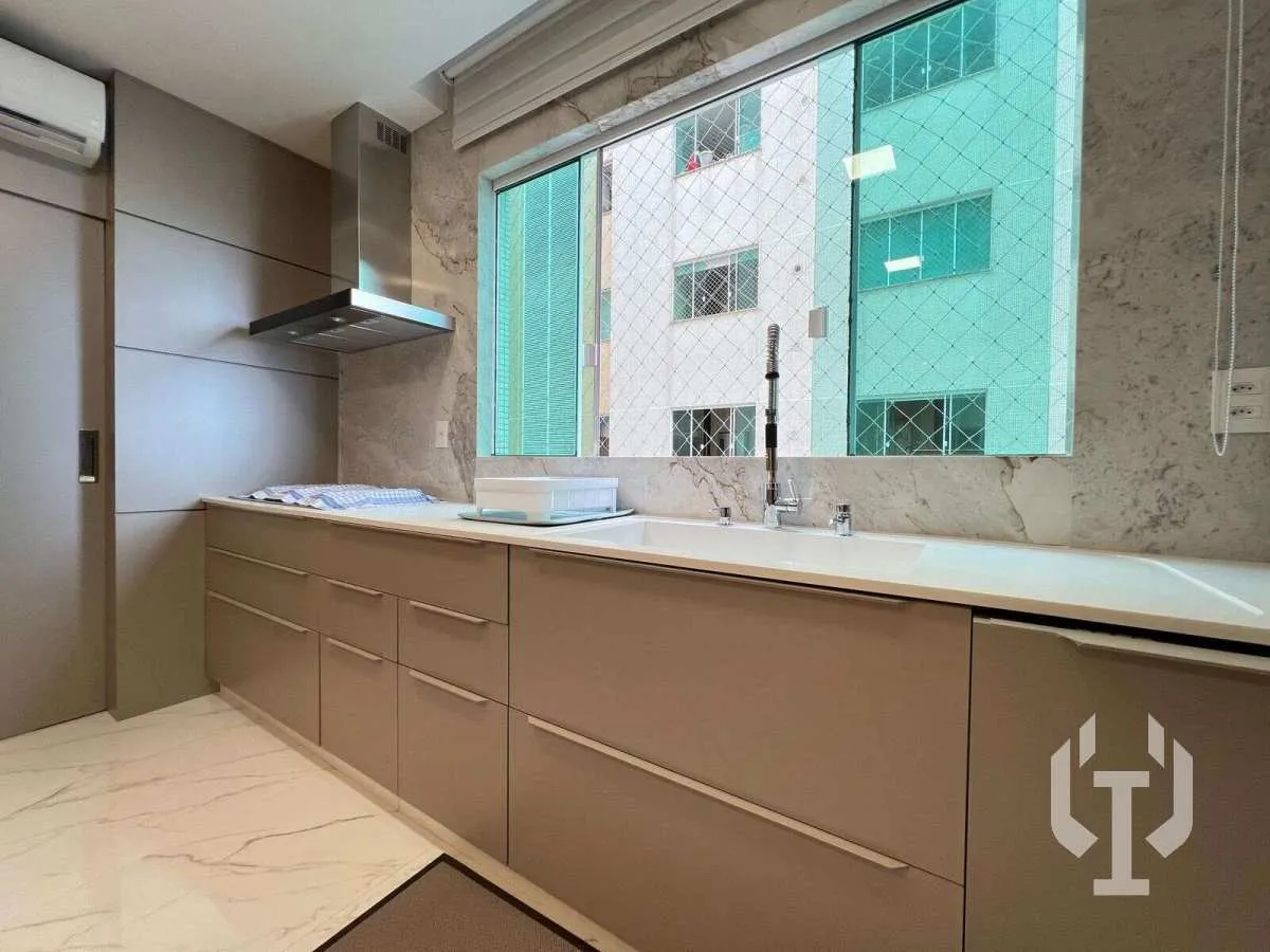 Imagem Apartamento de luxo à venda, no Villa dos corais em Itapema, Centro, com 5 quartos, 352m2
