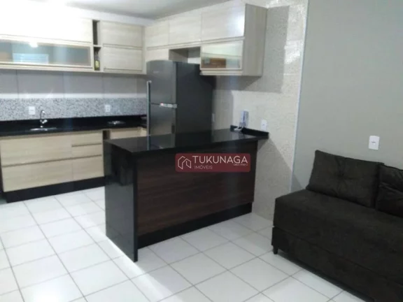 Imagem Linda cobertura em Guarulhos, com 2 dormitórios, sala com sacada, 2 banheiros, cozinha espaçosa com planejado e balcão americano de granito e uma área