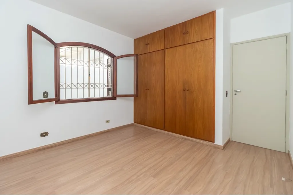 Imagem Casa à venda em São Paulo, Vila Olímpia, com 4 quartos, 208m2
