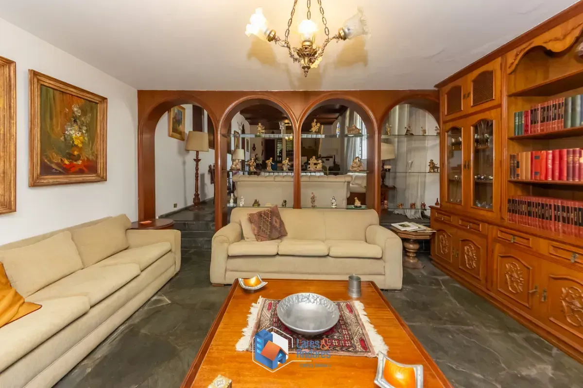 Imagem Casa para venda em Campo Belo com 5 quartos, sendo 4 suítes, 369m²