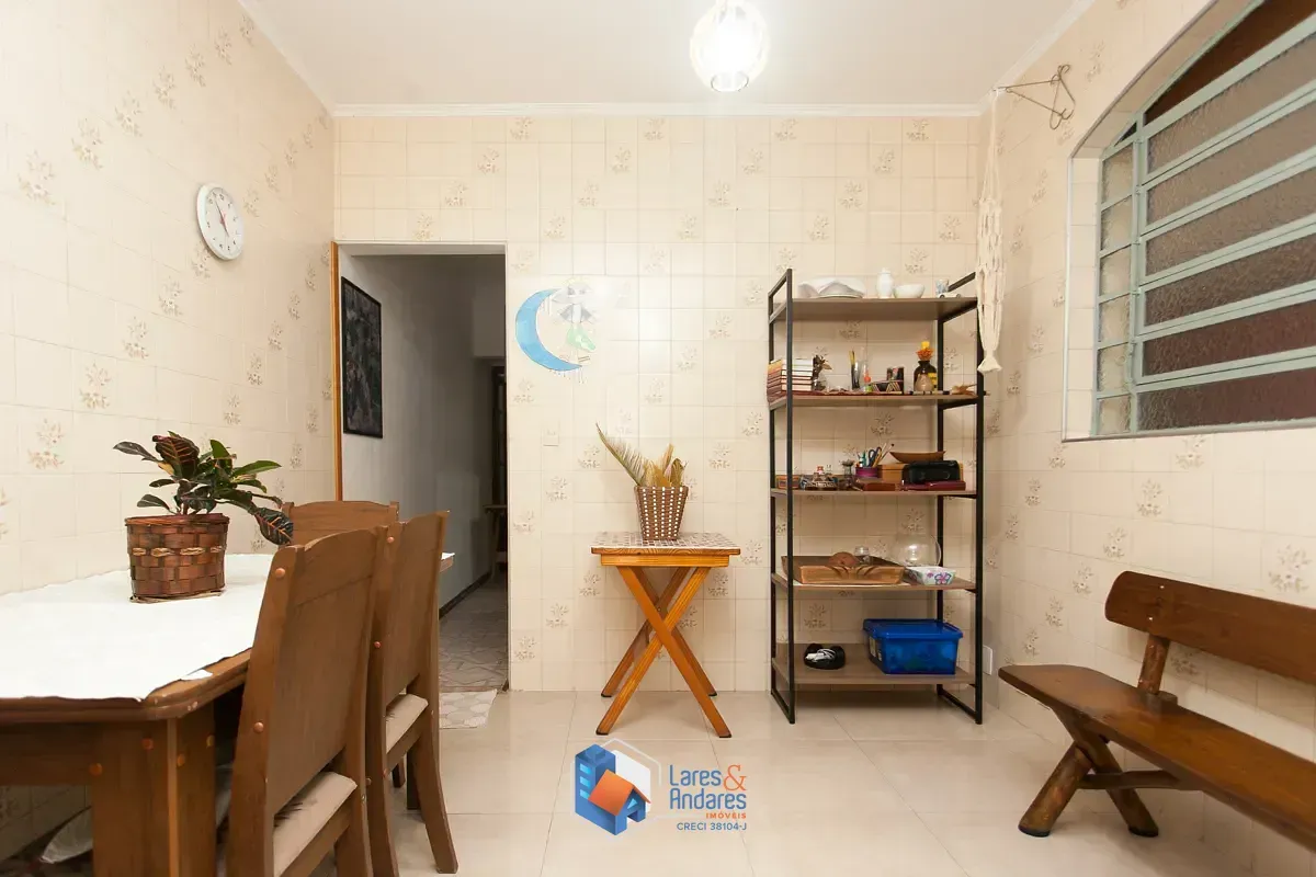 Imagem Sobrado para venda em São Domingos com 3 quartos, sendo 1 suíte, 164m²