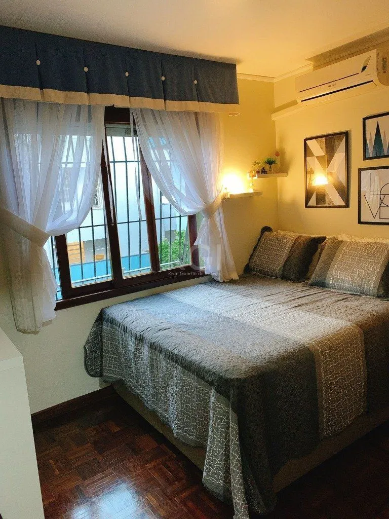 Imagem Apartamento no bairro Auxiliadora de 3 dormitórios e vaga