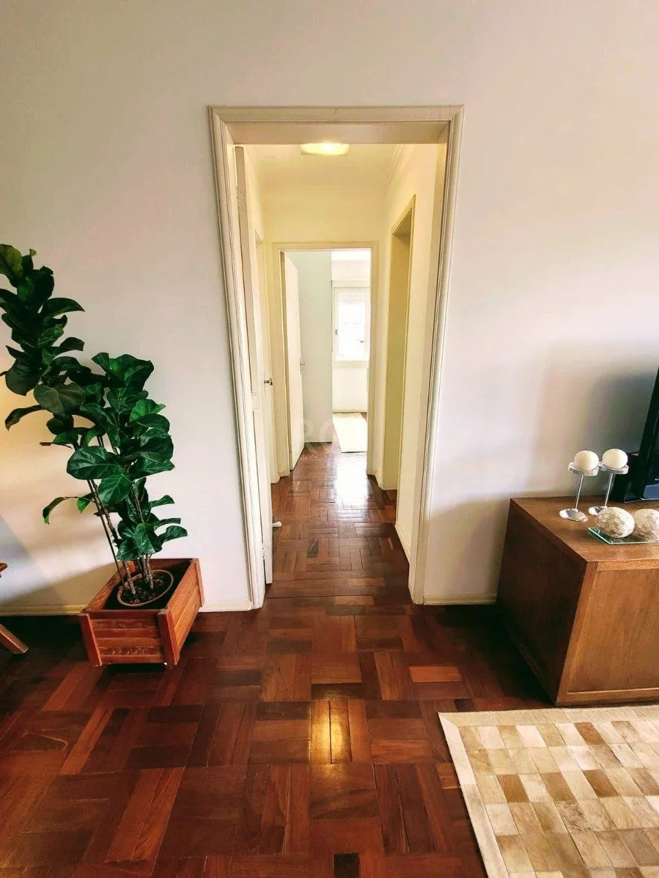 Imagem Apartamento para Venda - 100m², 2 dormitórios, 1 vaga - Menino Deus