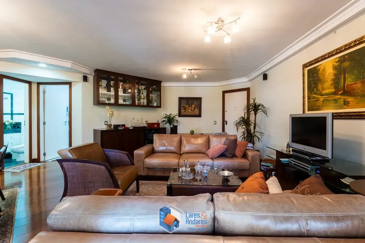 Imagem Apartamento para venda em Moema com 3 quartos, sendo 1 suíte, 120m²