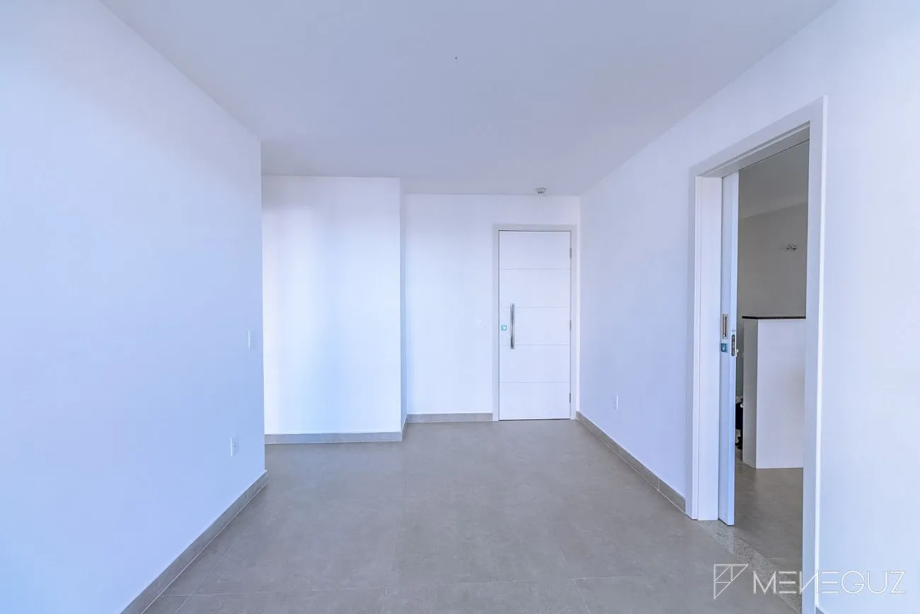 Imagem Apartamento 2 Quartos (1 Suíte) na Praia do Morro - Vista para o Mar e Lazer Completo na Cobertura
