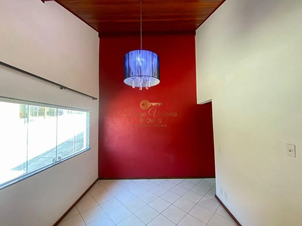 Imagem Casa em Condomínio para Venda em Teresópolis / RJ no bairro Araras