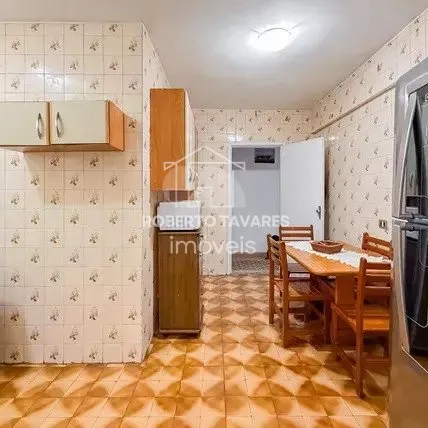 Imagem Imperdível na Saúde! Apartamento mobiliado, decorado e pronto para morar - São 50m² muito bem distribuídos, com 2 quartos, 1 banheiro e 1 vaga de garagem.