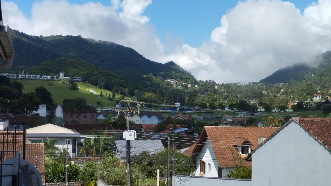 Imagem Casa em Condomínio para Venda em Teresópolis / RJ no bairro Caxanga