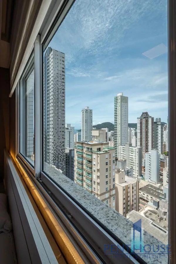 Imagem Apartamento Duplex para Venda em Balneário Camboriú, CENTRO, 4 dormitórios, 4 suítes, 6 banheiros, 3 vagas